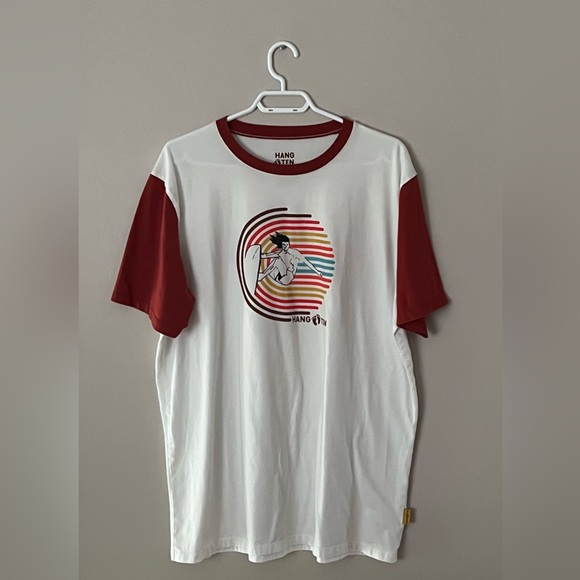 Men’s HANG 👣 TAN Vintage Short Sleeves Surfer Dude  T-Shirt - Picture 1 of 10